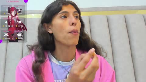 Snapshot of freyamoller chatting on December 2024 07:07:02 PM FREYA online show from December 2024 07:07:02 PM