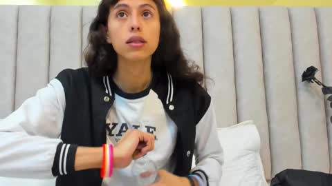 Snapshot of freyamoller chatting on February 2025 07:13:01 PM FREYA online show from February 2025 07:13:01 PM