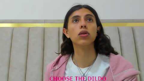 Snapshot of freyamoller chatting on September 2025 07:08:02 PM FREYA online show from September 2025 07:08:02 PM