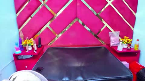 freyja_naugthy online show from December 2025 12:21:02 PM