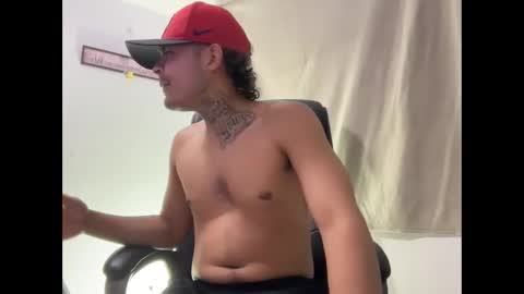 freyva_ online show from February 2026 03:46:01 AM