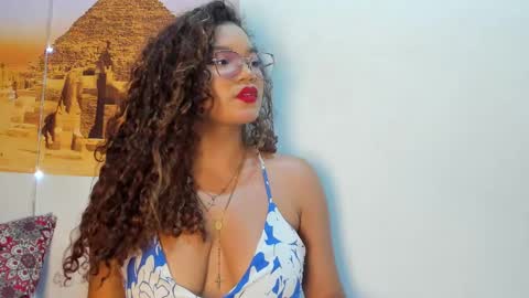 Frezzita online show from October 2025 07:26:02 PM