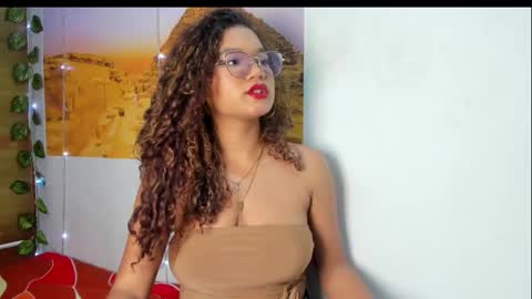 Frezzita online show from October 2025 07:14:02 PM