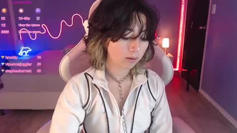 Snapshot of frida_lassi_ chatting on March 2025 06:45:02 PM frida_lassi_ online show from March 2025 06:45:02 PM