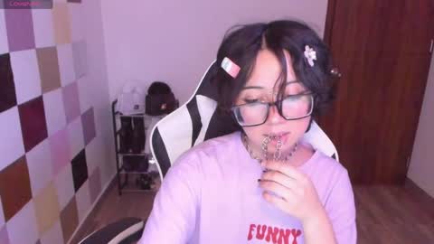 frida_lassi_ online show from May 2026 09:08:02 PM