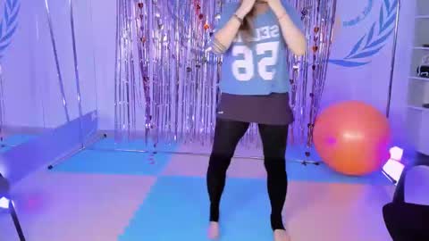 Snapshot of fridatander chatting on March 2025 12:23:01 PM Frida Tander online show from March 2025 12:23:01 PM