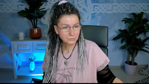 Snapshot of fridatander chatting on November 2025 06:14:01 AM Frida Tander online show from November 2025 06:14:01 AM