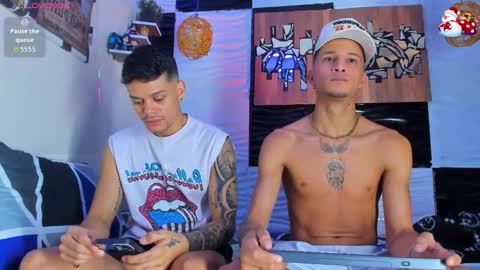 Snapshot of friendsofeverything_ chatting on November 2025 01:10:01 PM Adam y pitter online show from November 2025 01:10:01 PM