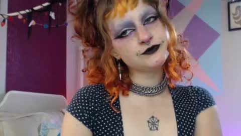 Snapshot of friskyflowers chatting on November 2025 07:59:02 PM cherry online show from November 2025 07:59:02 PM