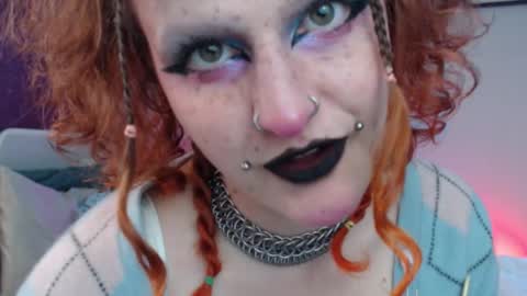 Snapshot of friskyflowers chatting on November 2025 07:06:01 PM cherry online show from November 2025 07:06:01 PM