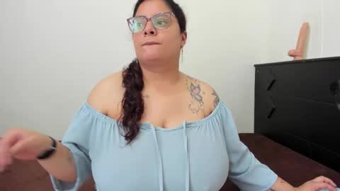 Lucy online show from February 2026 08:27:01 PM