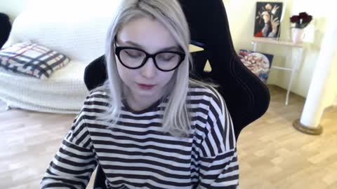 Snapshot of fromsun_forsoul chatting on February 2025 10:48:02 AM Lilith online show from February 2025 10:48:02 AM