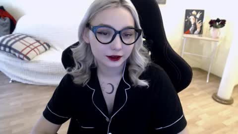 Snapshot of fromsun_forsoul chatting on February 2025 06:53:02 AM Lilith online show from February 2025 06:53:02 AM