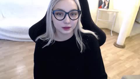 Snapshot of fromsun_forsoul chatting on February 2025 06:42:02 AM Lilith online show from February 2025 06:42:02 AM