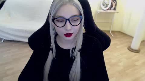 Snapshot of fromsun_forsoul chatting on March 2025 08:32:02 AM Lilith online show from March 2025 08:32:02 AM