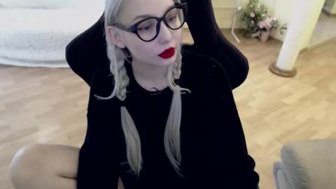 Snapshot of fromsun_forsoul chatting on March 2025 07:37:02 AM Lilith online show from March 2025 07:37:02 AM