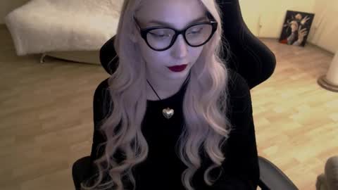 Snapshot of fromsun_forsoul chatting on October 2025 04:03:02 PM Lilith online show from October 2025 04:03:02 PM