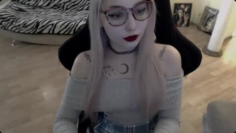 Lilith online show from November 2025 11:44:01 AM