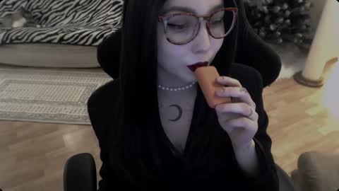 Lilith online show from December 2025 11:47:01 AM