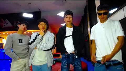 THOMAS AND DAMIAND online show from September 2025 05:50:01 PM