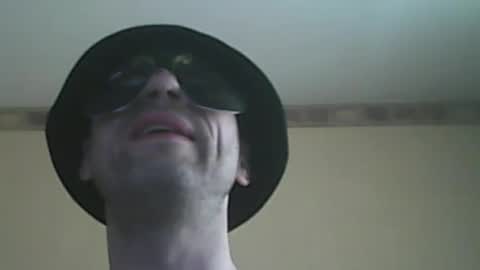 Snapshot of fryboxxxxx chatting on April 2026 06:38:01 AM fry online show from April 2026 06:38:01 AM