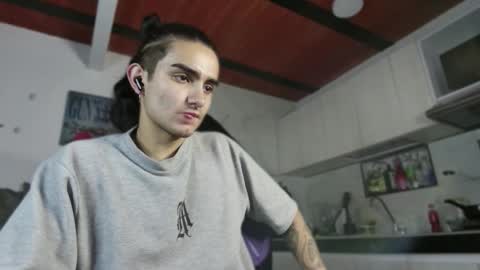 Snapshot of fuck_star_boy chatting on November 2025 11:48:01 PM Jhonny online show from November 2025 11:48:01 PM