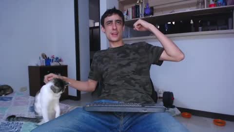 Lauuuu n TheLuckyGuy online show from March 2025 08:27:02 PM