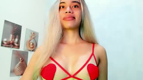 fuckingsexy143 online show from April 2026 03:05:01 PM