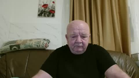 fullballs6 online show from February 2026 02:52:01 AM