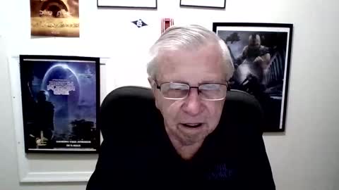 Snapshot of funclemike chatting on April 2026 11:38:02 PM funclemike online show from April 2026 11:38:02 PM