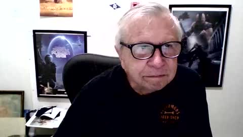 Snapshot of funclemike chatting on May 2026 01:52:01 PM funclemike online show from May 2026 01:52:01 PM