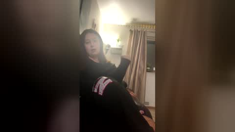 Linnys Palace online show from January 2026 12:58:02 AM