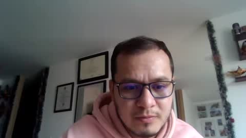 Snapshot of funnyboys18 chatting on December 2024 06:53:01 PM Zanty online show from December 2024 06:53:01 PM