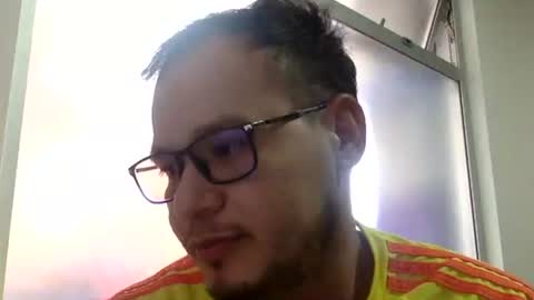 Snapshot of funnyboys18 chatting on September 2025 05:45:01 PM Zanty online show from September 2025 05:45:01 PM