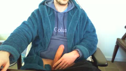 Snapshot of funnyeucouple chatting on March 2025 11:22:02 AM YWhiteNiceMan online show from March 2025 11:22:02 AM