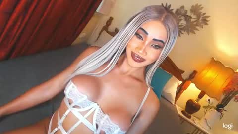 Snapshot of funtastic_harlow chatting on April 2026 01:41:02 PM Maddonna online show from April 2026 01:41:02 PM