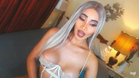 Snapshot of funtastic_harlow chatting on April 2026 07:57:02 AM Maddonna online show from April 2026 07:57:02 AM