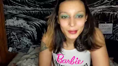 Snapshot of futuresizequeen chatting on November 2025 02:36:02 AM futuresizequeen online show from November 2025 02:36:02 AM