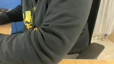 Snapshot of fuzitzu2 chatting on February 2025 06:57:02 PM fuzitzu2 online show from February 2025 06:57:02 PM