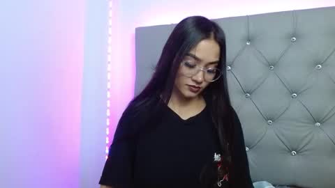 Victoria online show from October 2025 10:34:02 PM