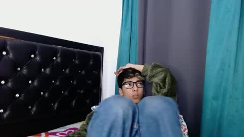 gabriel_x18 online show from March 2026 05:24:02 AM