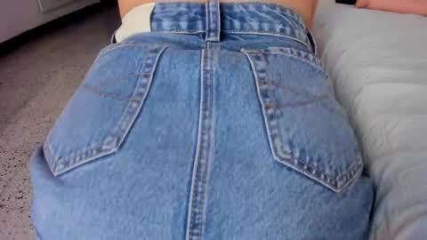 Carolina online show from October 2025 02:26:01 AM