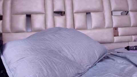 gabriela online show from February 2025 08:20:02 PM