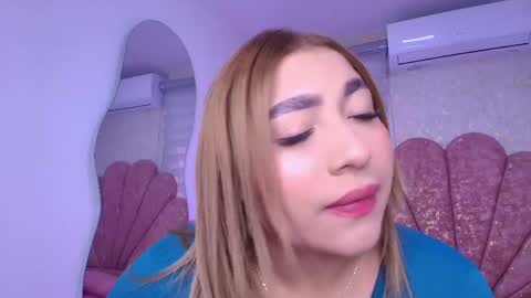 Snapshot of gabriela_leone chatting on April 2026 07:17:02 PM gabriela online show from April 2026 07:17:02 PM