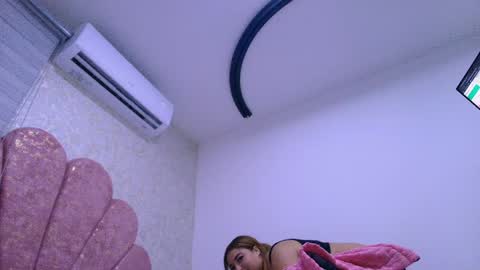 Snapshot of gabriela_leone chatting on May 2026 01:57:16 AM gabriela online show from May 2026 01:57:16 AM