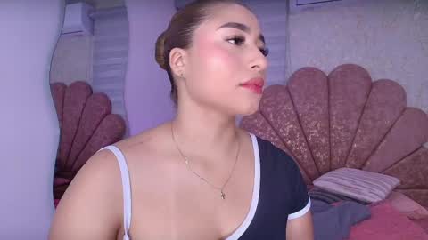 Snapshot of gabriela_leone chatting on May 2026 07:11:01 PM gabriela online show from May 2026 07:11:01 PM