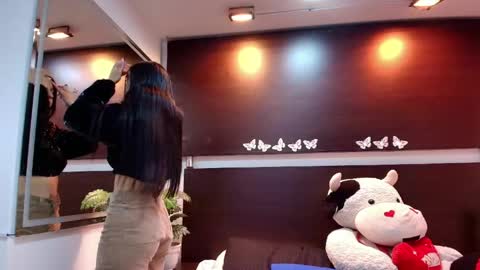 Gabby  online show from May 2026 12:33:02 PM