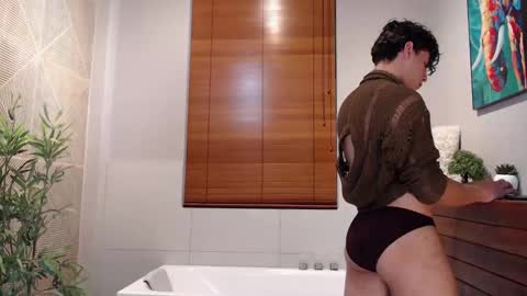 gabriell_ramirez_ online show from March 2025 01:14:02 AM