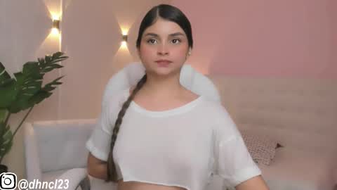 Gabriella online show from November 2025 08:30:01 PM