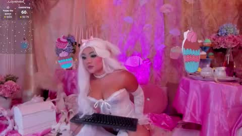 Gabriella Lee online show from October 2025 06:48:01 AM